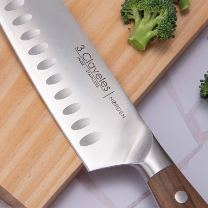 3Claveles_Cuchillo_Santoku_Norden 2
