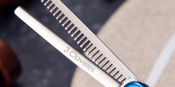 Tijeras de esculpir: El arte de dar forma al cabello